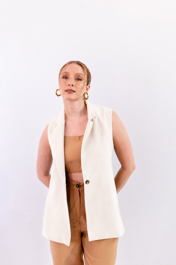 COLETE ALONGADO LEVE OFF WHITE - LINA BE