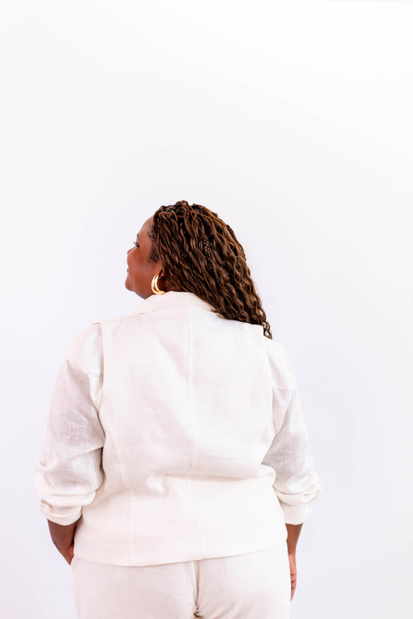 COLETE AJUSTADO LINHO OFF-WHITE - LINA BE