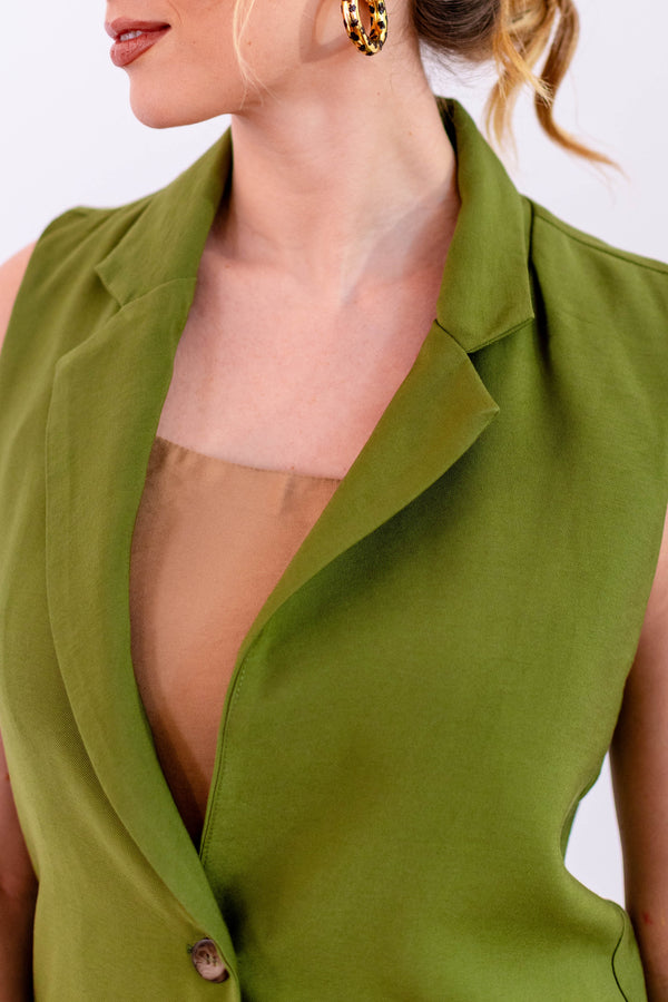 COLETE ALONGADO LEVE VERDE - LINA BE