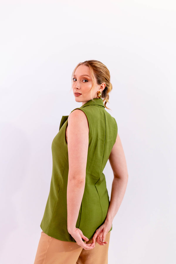 COLETE ALONGADO LEVE VERDE - LINA BE